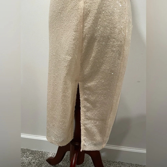 Lulu’s cream sequined dress, size small - Picture 3 of 10